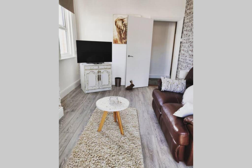 New 1 Bed First Floor Flat In Central Fareham Esterno foto