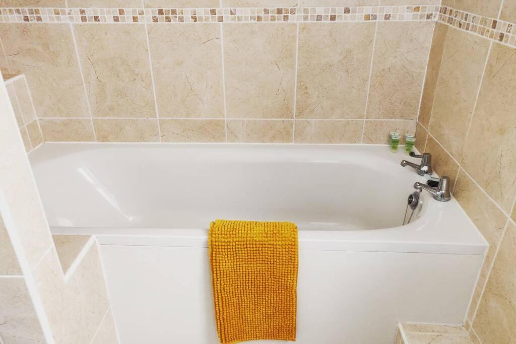 New 1 Bed First Floor Flat In Central Fareham Esterno foto